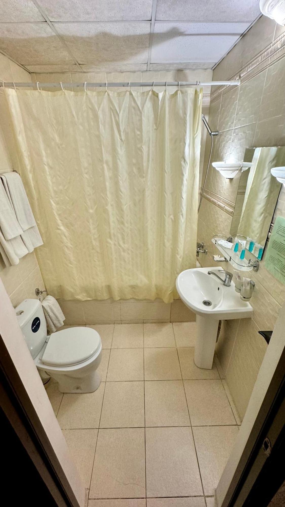 Hotel Zhambyl Taraz Bagian luar foto